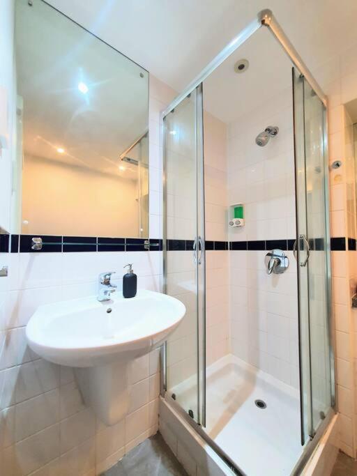 Contemporary Modern Studio Apartment - City Centre Birmingham Exterior foto